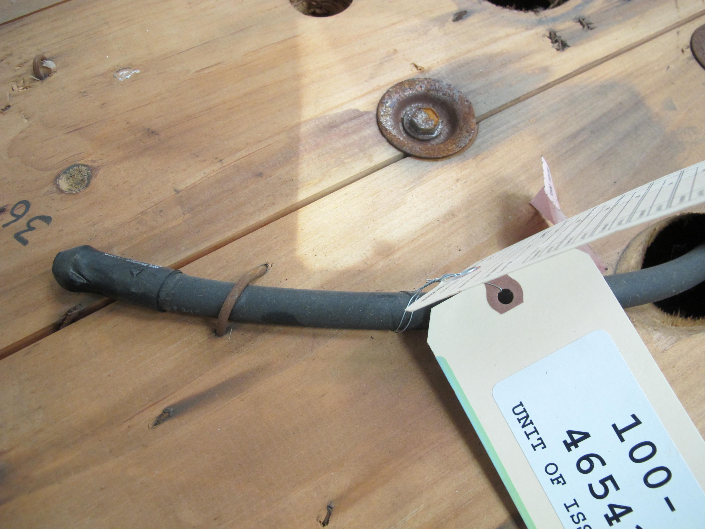 LOT (1598 FT) OF  CABLE, ELECTRICAL TYPE, 2/0 AWG SIZE, 600V RATING, COPPER MATERIAL, 1 CONDUCTOR, POWER KIND. NON-SHIELDED, FLAME RETARDANT ETHYLENE PROPYLENE RUBBER INSULATED BLACK, MARK WITH CABLE CODE H1G (W-44) LOADING & HANDLING FEE $15-